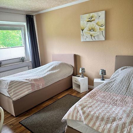 Ferienhaus Naehe Bad-Gandersheim Mit 5 Schlafzimmer Winzenburg ภายนอก รูปภาพ
