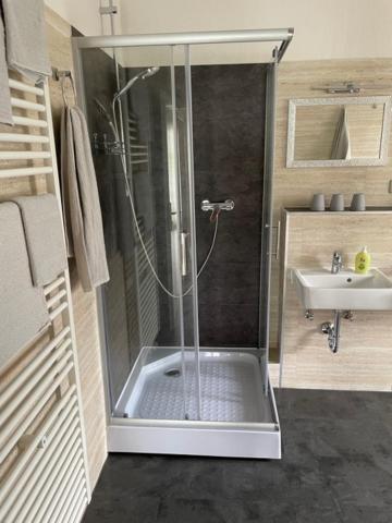 Ferienhaus Naehe Bad-Gandersheim Mit 5 Schlafzimmer Winzenburg ภายนอก รูปภาพ